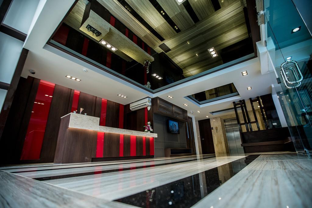 Ten Ekamai Suites By Aspira - Sha Certified バンコク都 エクステリア 写真