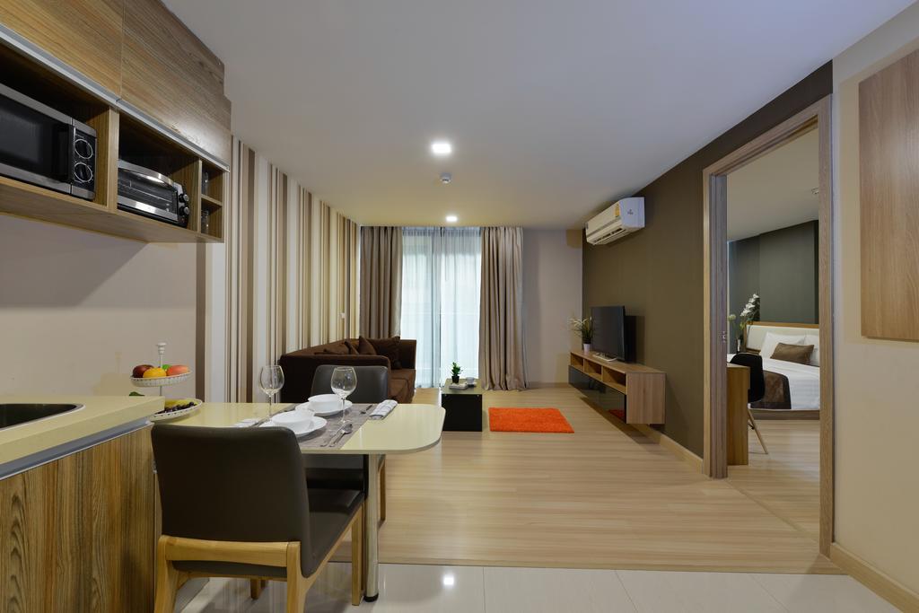 Ten Ekamai Suites By Aspira - Sha Certified バンコク都 エクステリア 写真