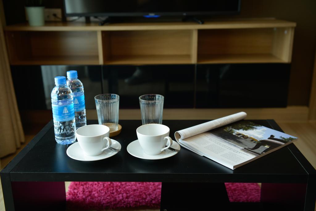 Ten Ekamai Suites By Aspira - Sha Certified バンコク都 エクステリア 写真