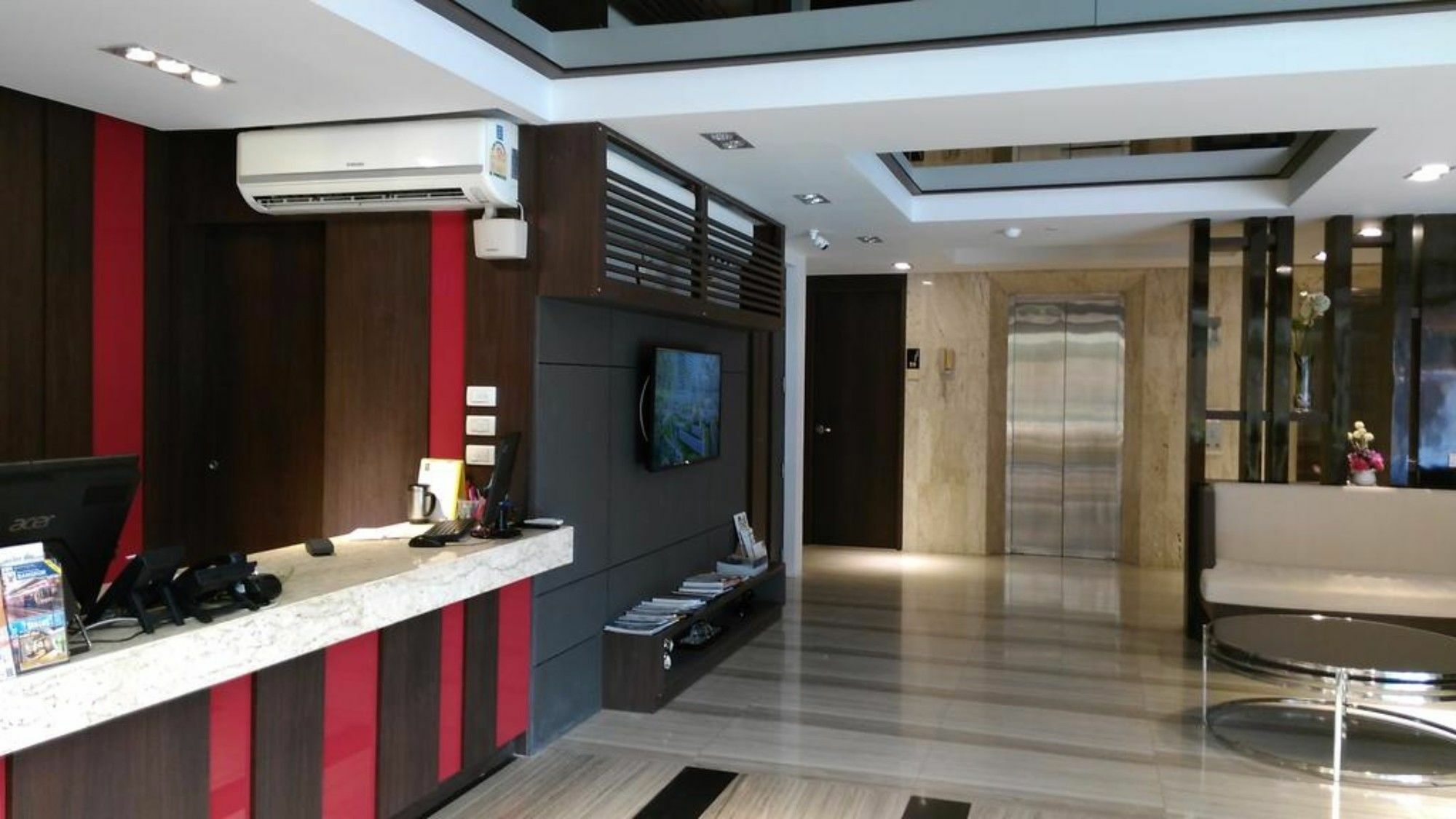 Ten Ekamai Suites By Aspira - Sha Certified バンコク都 エクステリア 写真