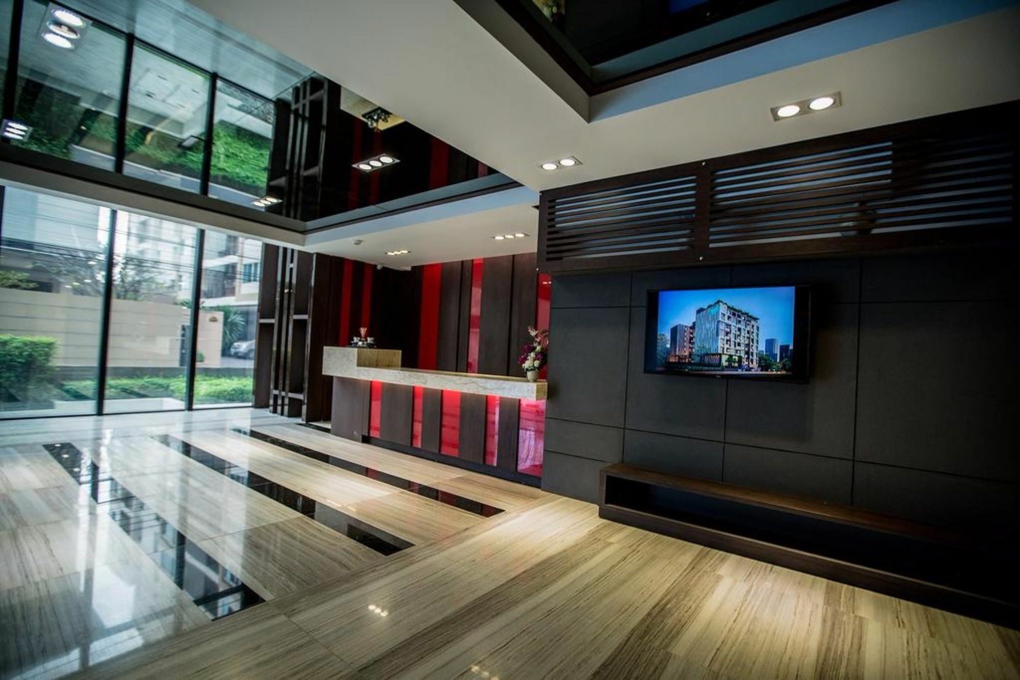 Ten Ekamai Suites By Aspira - Sha Certified バンコク都 エクステリア 写真